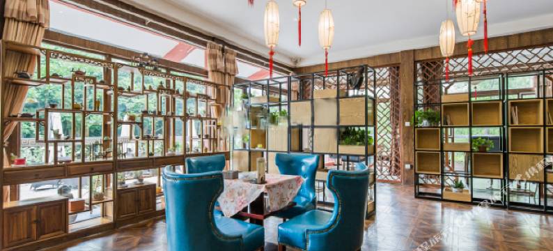 西昌花间集驿栈图片