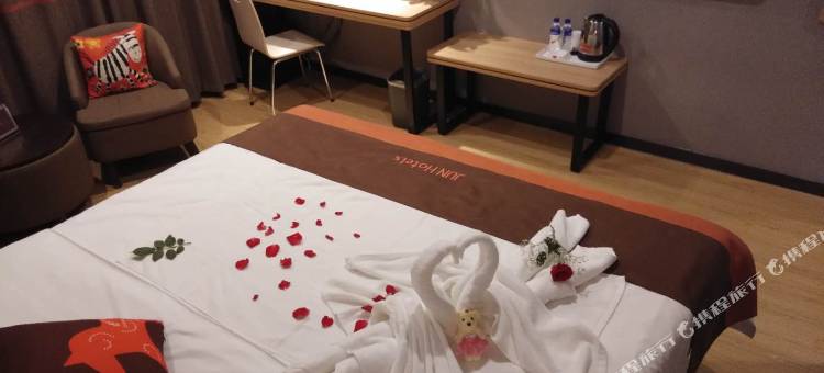 骏怡精选酒店(烟台开发区金沙滩店)图片