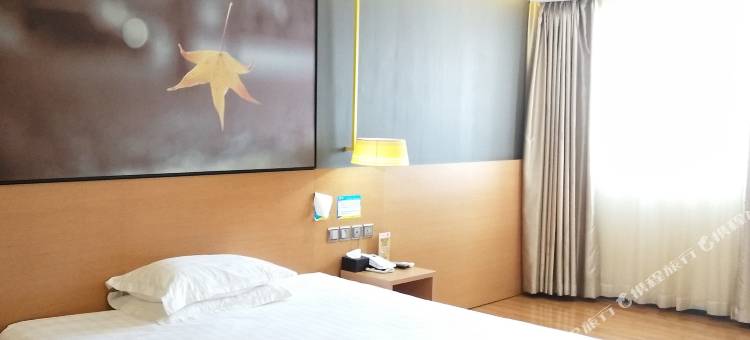 迎嘉精品酒店(阳西西湖公园店)图片