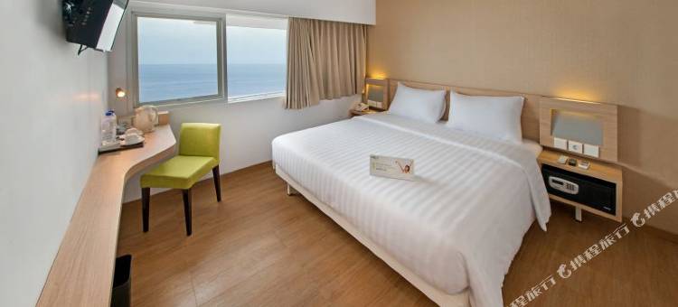 万鸦老瑞兹臻选梅加玛斯酒店(Whiz Prime Hotel Megamas Manado)图片