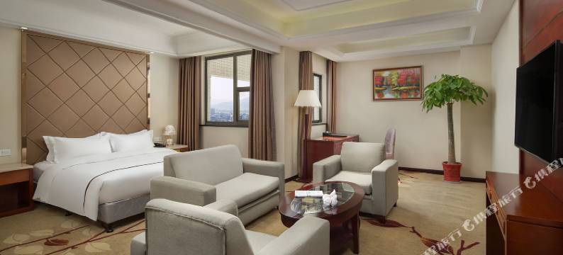 同发大酒店(长沙五一广场IFS国金中心店)图片