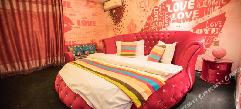 爱忆影视主题公寓(唐山万达广场店)图片