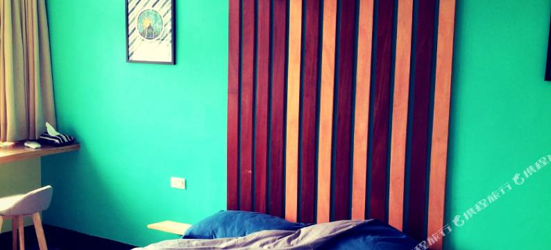 Lucas的酒窝图片