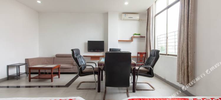 OYO儋州紫荆花酒店图片