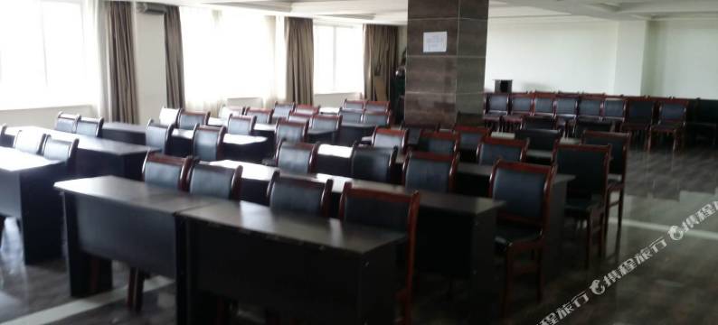 峨眉山维莱士酒店图片