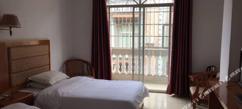 东兴四季便捷酒店(国门景区口岸店)图片