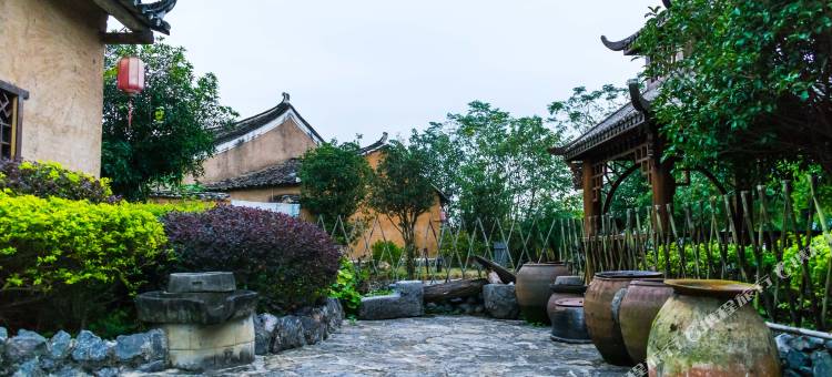 茅草屋度假农庄(贺州富川神仙湖店)图片
