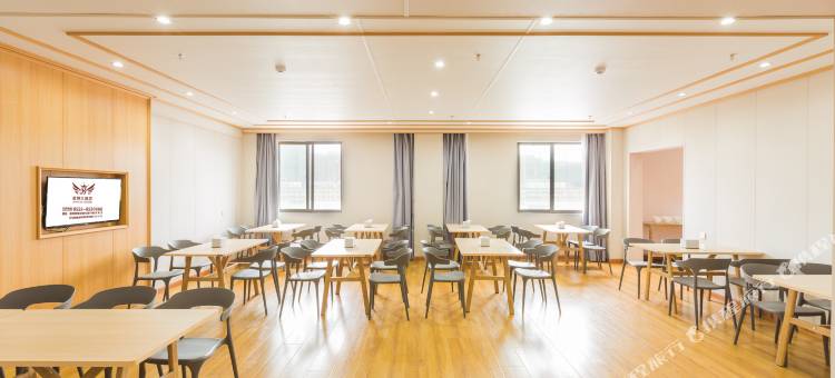 临泉金博大酒店(临泉汽车客运总站店)图片