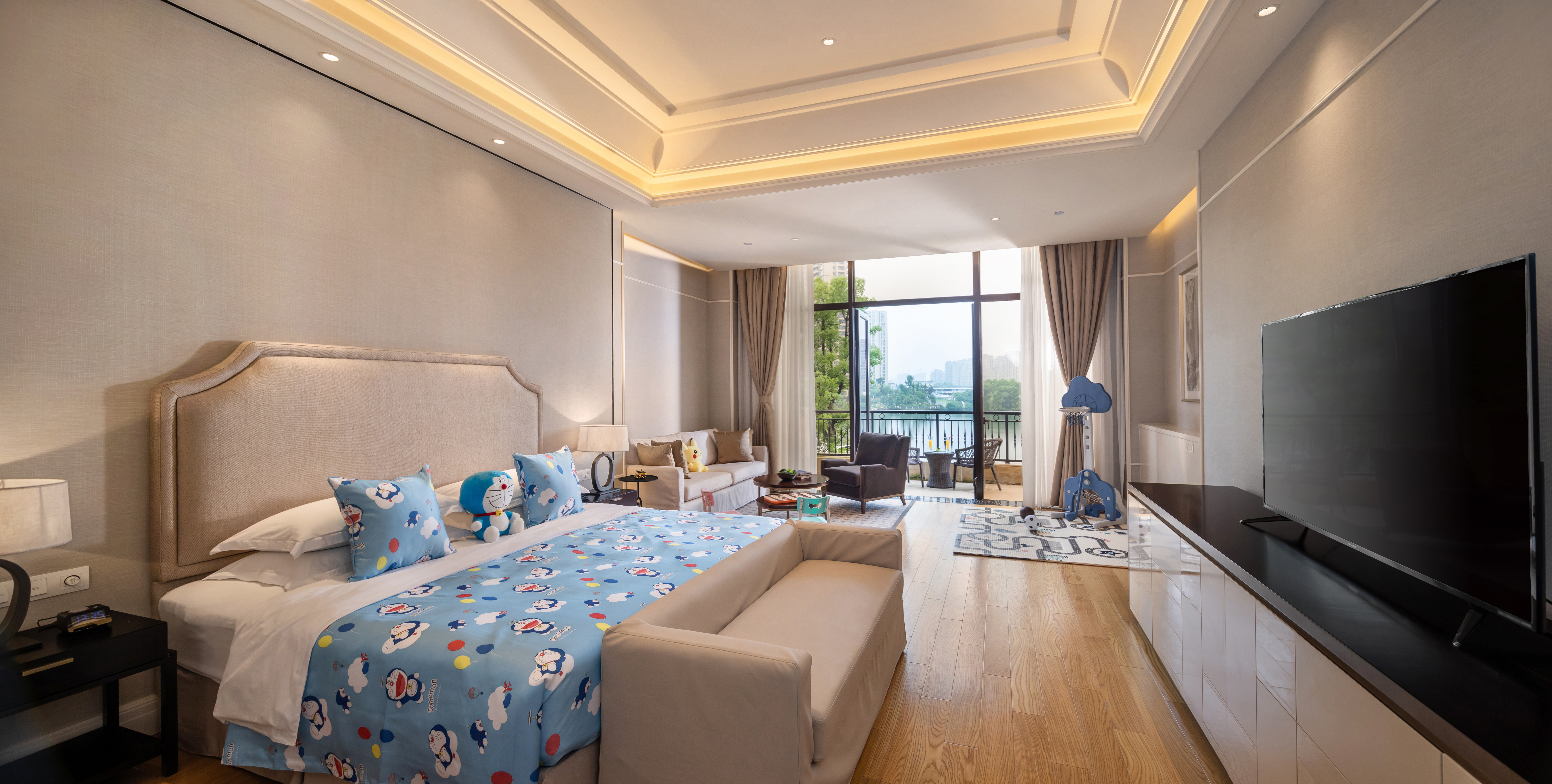 Donghai Xianhucheng Huanglong HotelOver view