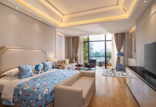 Donghai Xianhucheng Huanglong HotelHotel Overview