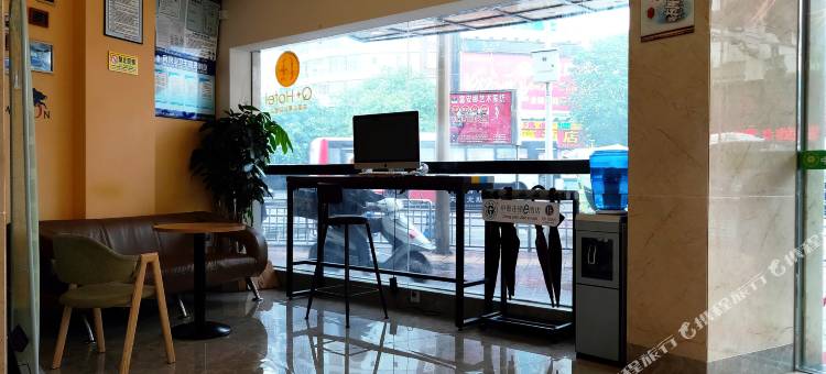中源连锁酒店(广元高铁站摩尔天成店)图片
