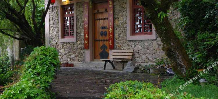 元阳听山小舍客栈(多依树店)图片