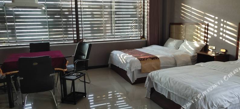 嘉荫泽福客舍图片