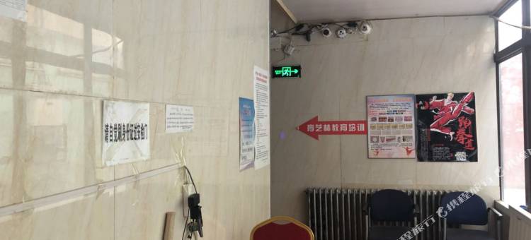 月亮湾宾馆(乌鲁木齐体育馆路店)图片