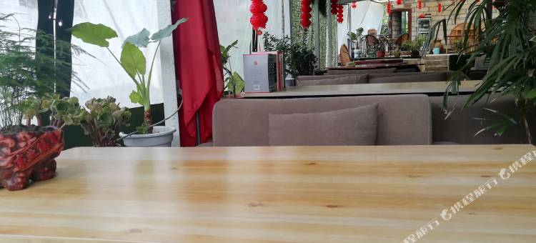 南充微笑面对每天度假别墅图片