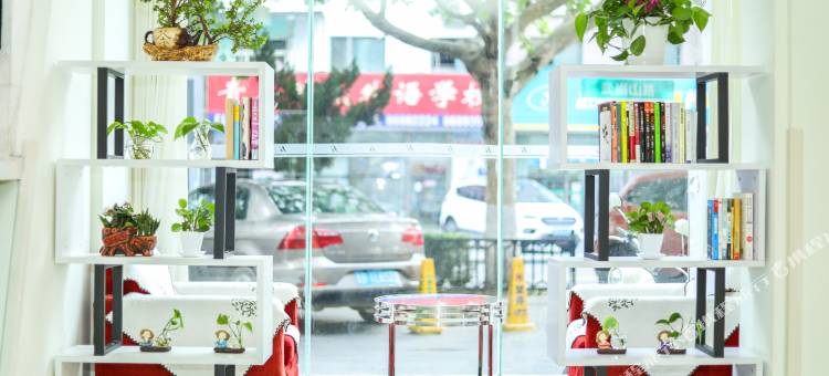 锦江之星酒店(青岛黄岛香江路地铁站店)图片