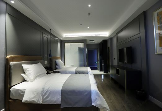 LANOU Hotel (Taibus Banner Jianshe South Road) Hotel Overview