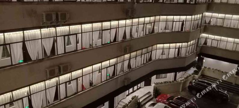 腾冲荭森酒店(财富中心店)图片