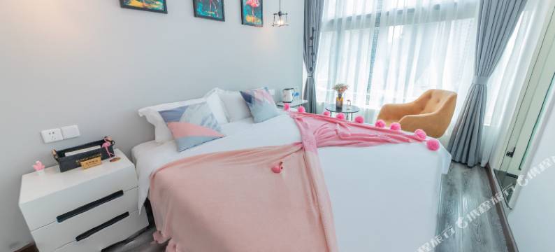 重庆点点红酒店图片