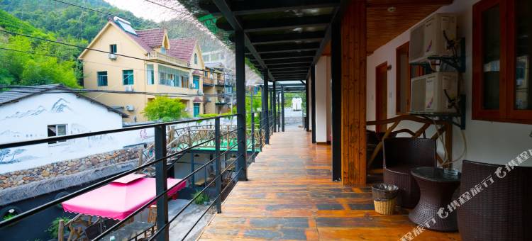 莫干山裸生活客栈图片