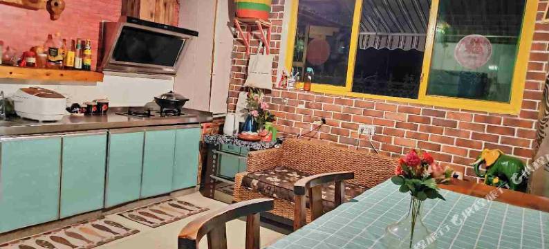 武汉大城小院青年民宿图片