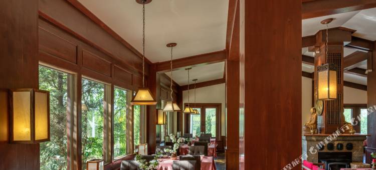 香格里拉松赞绿谷酒店图片