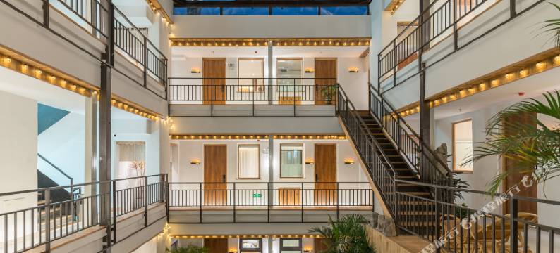 开封墨里庭院酒店(清明上河园金水门店)图片