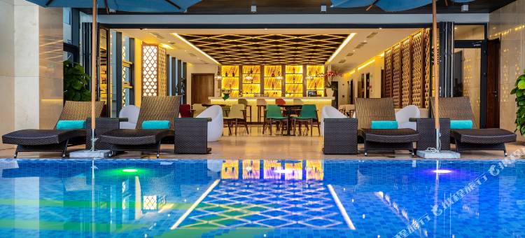 玛席米朗岘港拉海滩酒店(Maximilan Danang Beach Hotel)图片