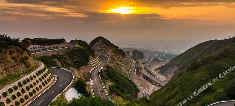 布丁严选酒店(西安华清池东三岔地铁站店)图片