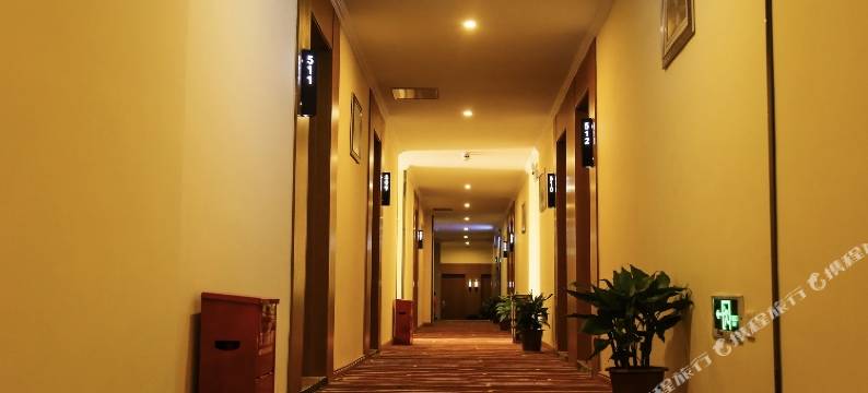 安鹏酒店(上饶吾悦广场店)图片