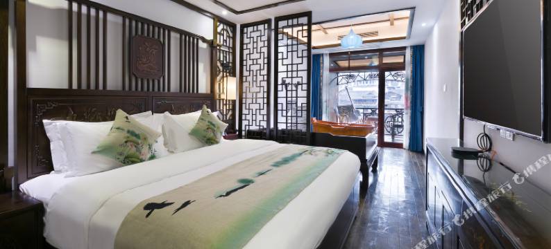 花筑·凤凰江岸轻奢江景民宿图片