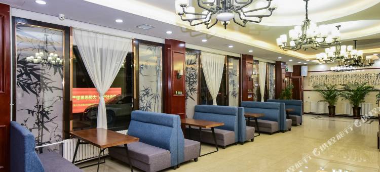 银川红嘴鸥酒店(燕鸽湖公园店)图片
