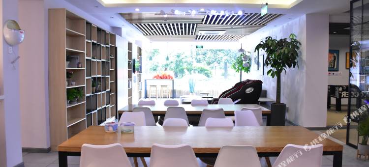 抱舍酒店(上海火车站店)图片