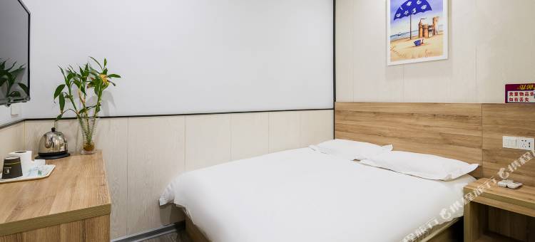 易佰良品酒店(南京迈皋桥地铁店)图片