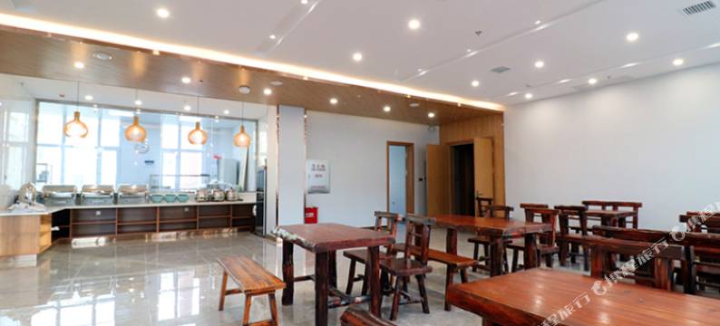 百年商务宾馆(哈尔滨会展中心店)图片