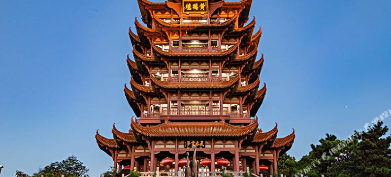 唯爱情侣公寓(武汉万松园店)图片