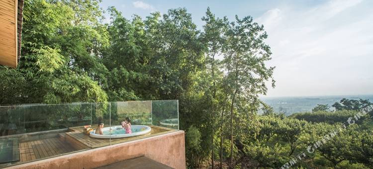 隐居乡里杏花山上民宿图片