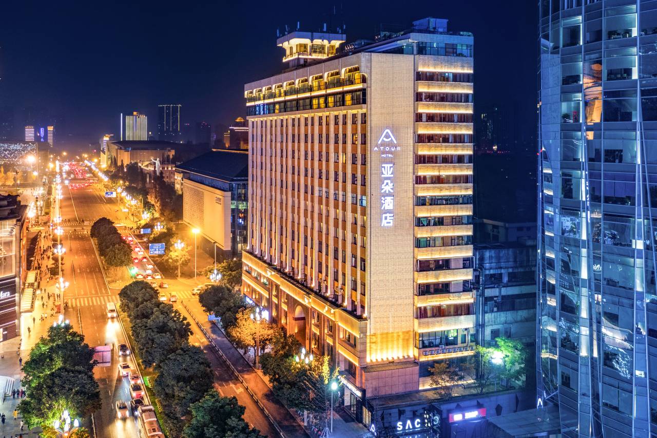 成都太古里天府广场地铁站亚朵酒店预订价格,联系电话位置地址【携程酒店】