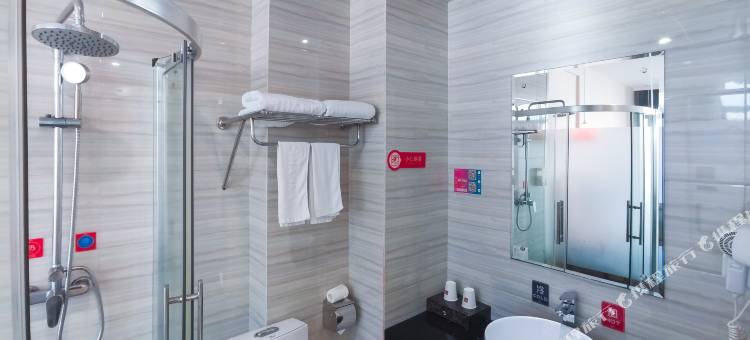 尚客优酒店(茂名高铁站1959文创步行街店)图片