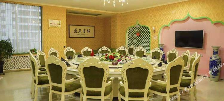 临潭锦临饭店图片