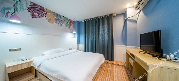 贵阳旧爱酒店(黔灵山公园店)图片