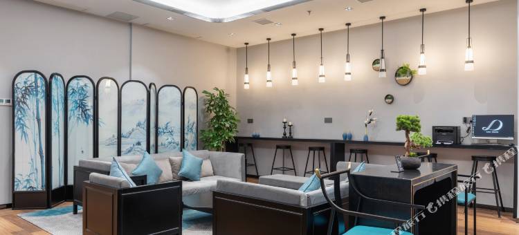 希岸Deluxe酒店(南昌八一广场青山路口地铁站店)图片
