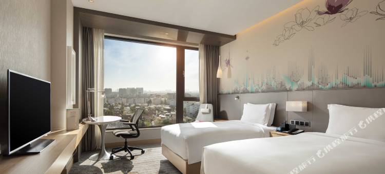 上海新虹桥国家会展中心灿辉希尔顿花园酒店图片