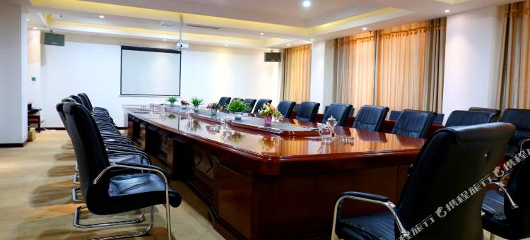 五湖假日酒店图片