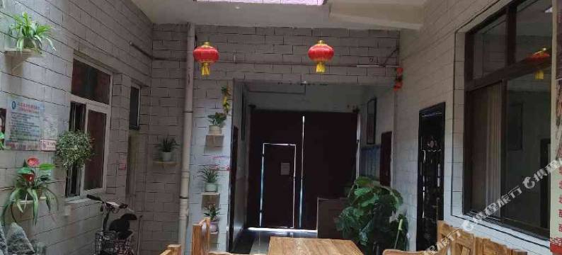 金雅居客栈(华山景区店)图片