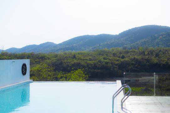 南京岳群青·泰式风情汤泉度假民宿图片