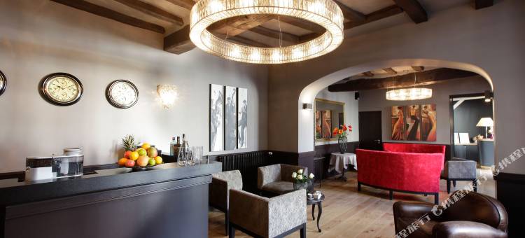 克鲁瓦布兰奇方丹酒店(Logis Hotel la Croix Blanche Fontevraud)图片