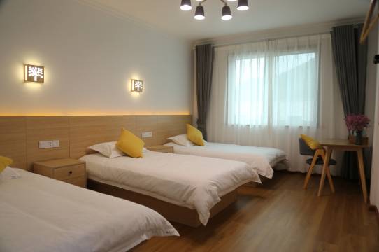 安吉余村胡氏山庄客栈