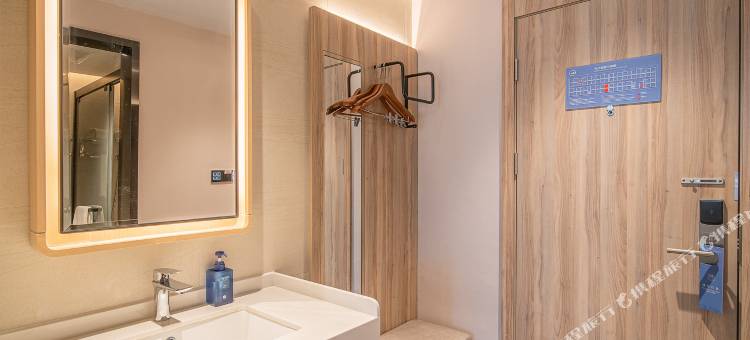 汉庭优佳酒店(福州华润万象城工业路店)图片