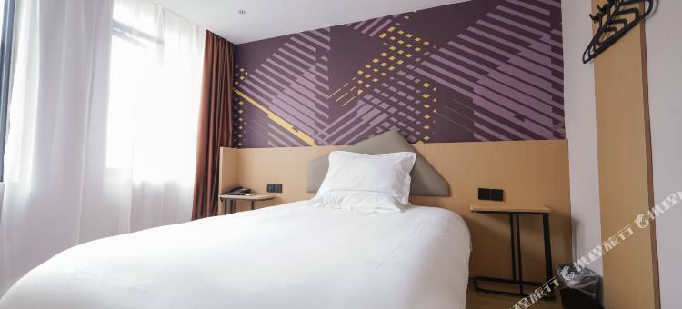 IU酒店(杭州凤起路地铁站店)图片